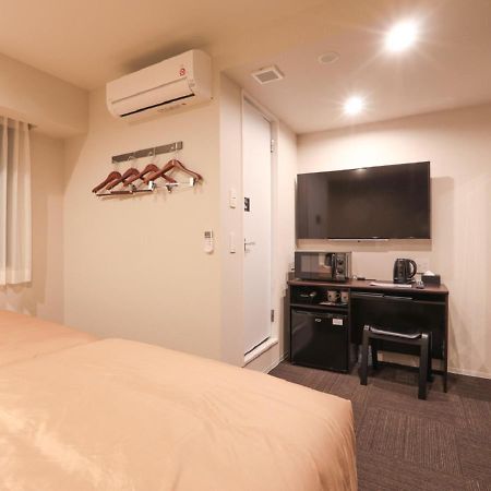 Hotel Livemax Shinyokohama Yokohama  Exterior photo